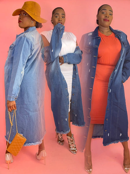 J. ELISE BOUTIQUE BUTTON DOWN DENIM LONG JACKET  Trench style. Fall and winter fashion.  LIGHT, MEDIUM & DARK WASH  Model 5”5 wearing a size Large Fabric: Denim Content: 100%COTTON