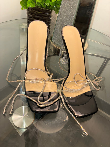 Open Toe Transparent Clear Desire Link Statement Heel (Black)
