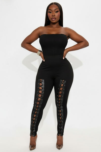 Main Character Plus Size Lace-Up Leggings