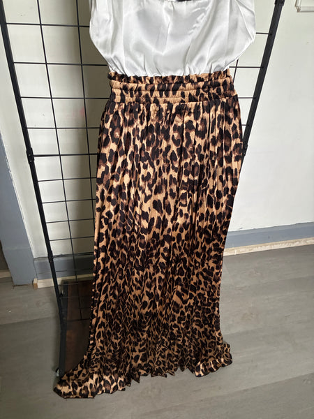 Safari Noir Leopard Print Maxi Dress