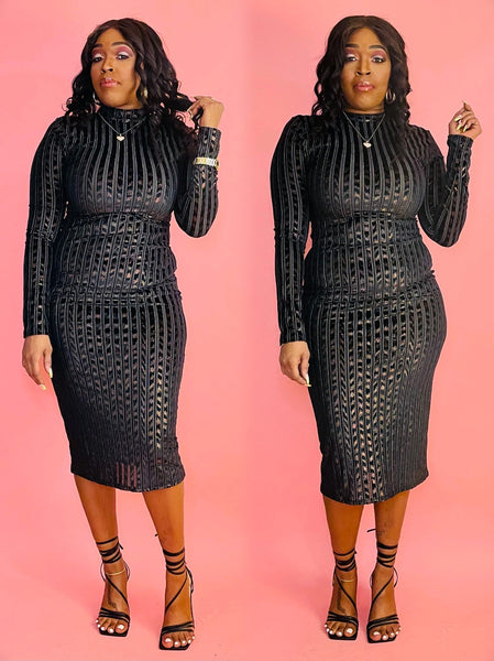 J. ELISE BOUTIQUE Beautiful burnout black/gold long sleeve striped fitted maxi dress. Great stretch.  Semi zipper closure. 